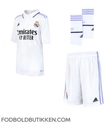 Real Madrid Vinicius Junior #20 Hjemmebanetrøje Børn 2022-23 Kortærmet (+ Korte bukser)